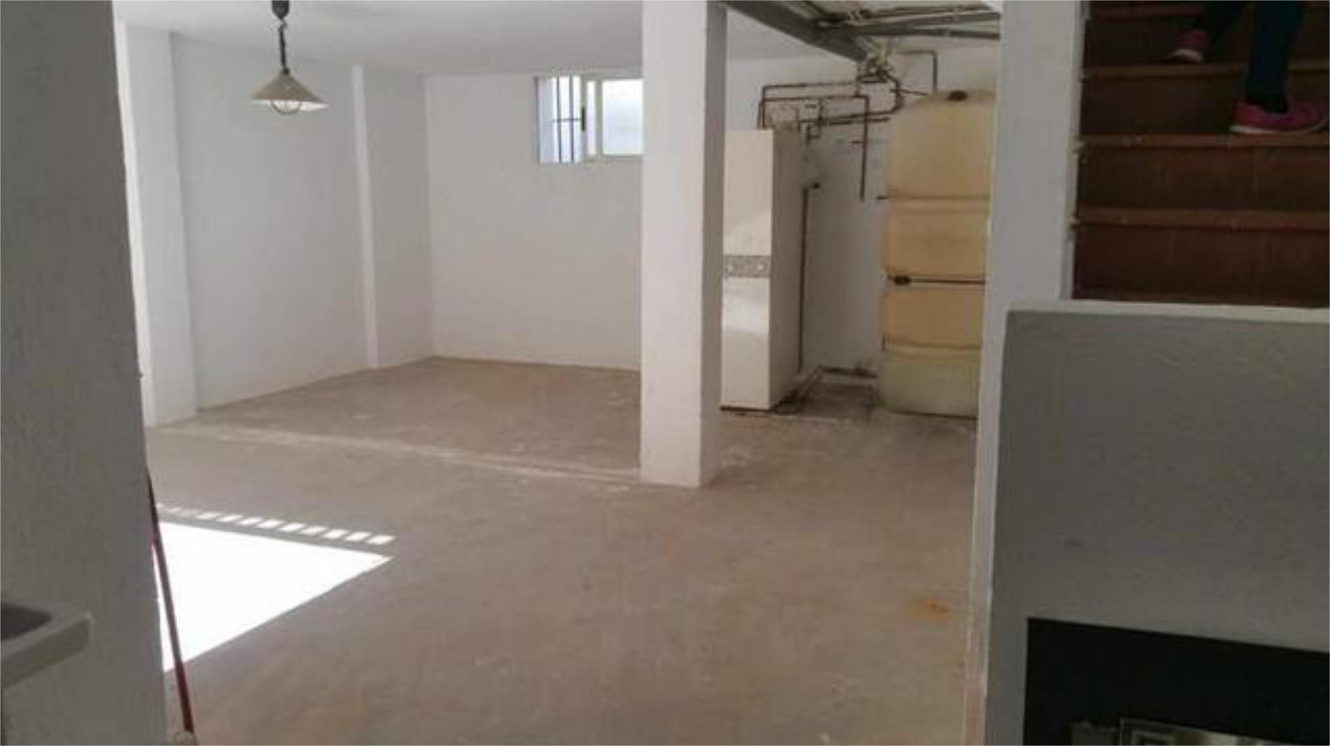 House or chalet to rent in Cúllar Vega  with Heating, Terrace and Storage room