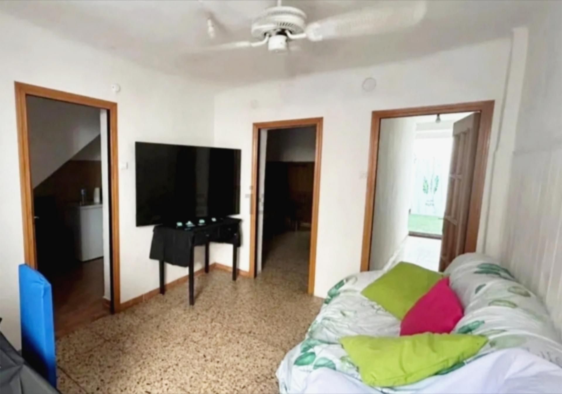 Sala d'estar de Casa adosada en venda en Bárboles amb Balcó