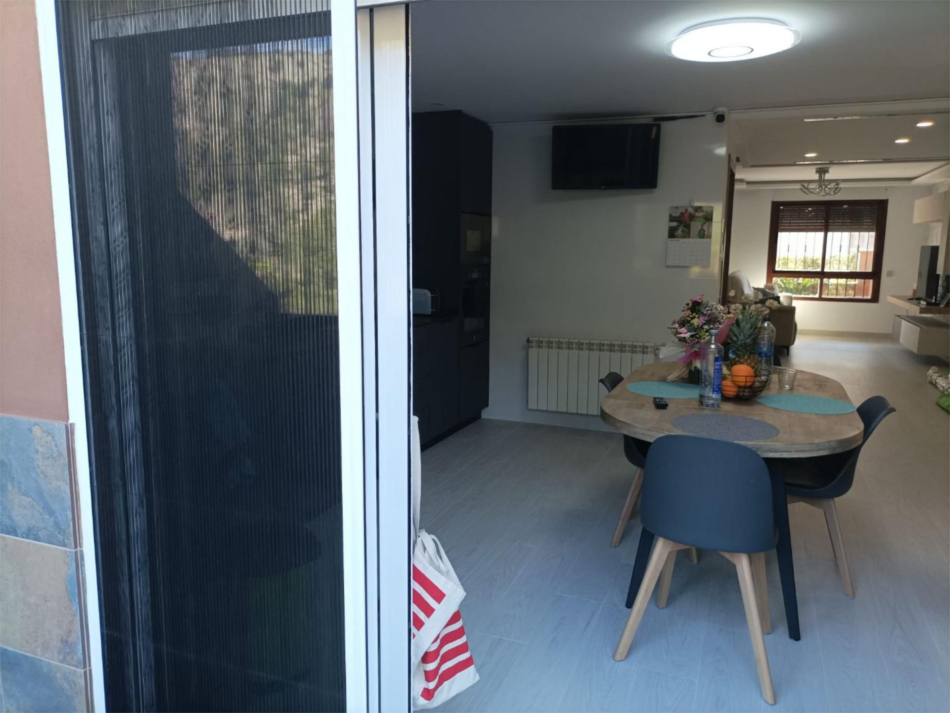 Garden of Flat for sale in Ador  with Air Conditioner, Heating and Private garden
