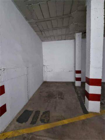 Garaje en Alquiler en Triana Oeste