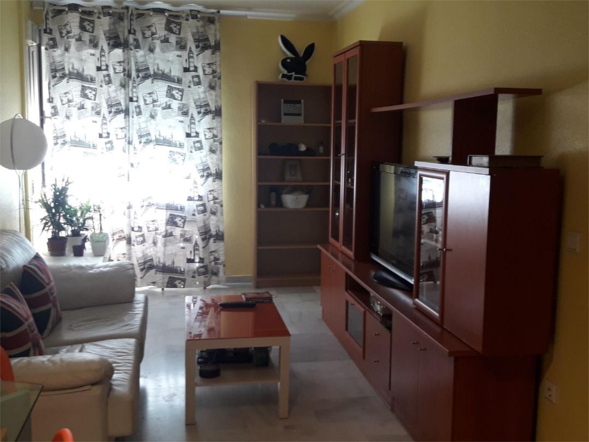 Sala d'estar de Pis en venda en  Sevilla Capital amb Aire condicionat