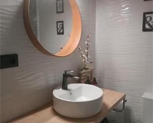 Bany de Apartament de lloguer en  Cádiz Capital