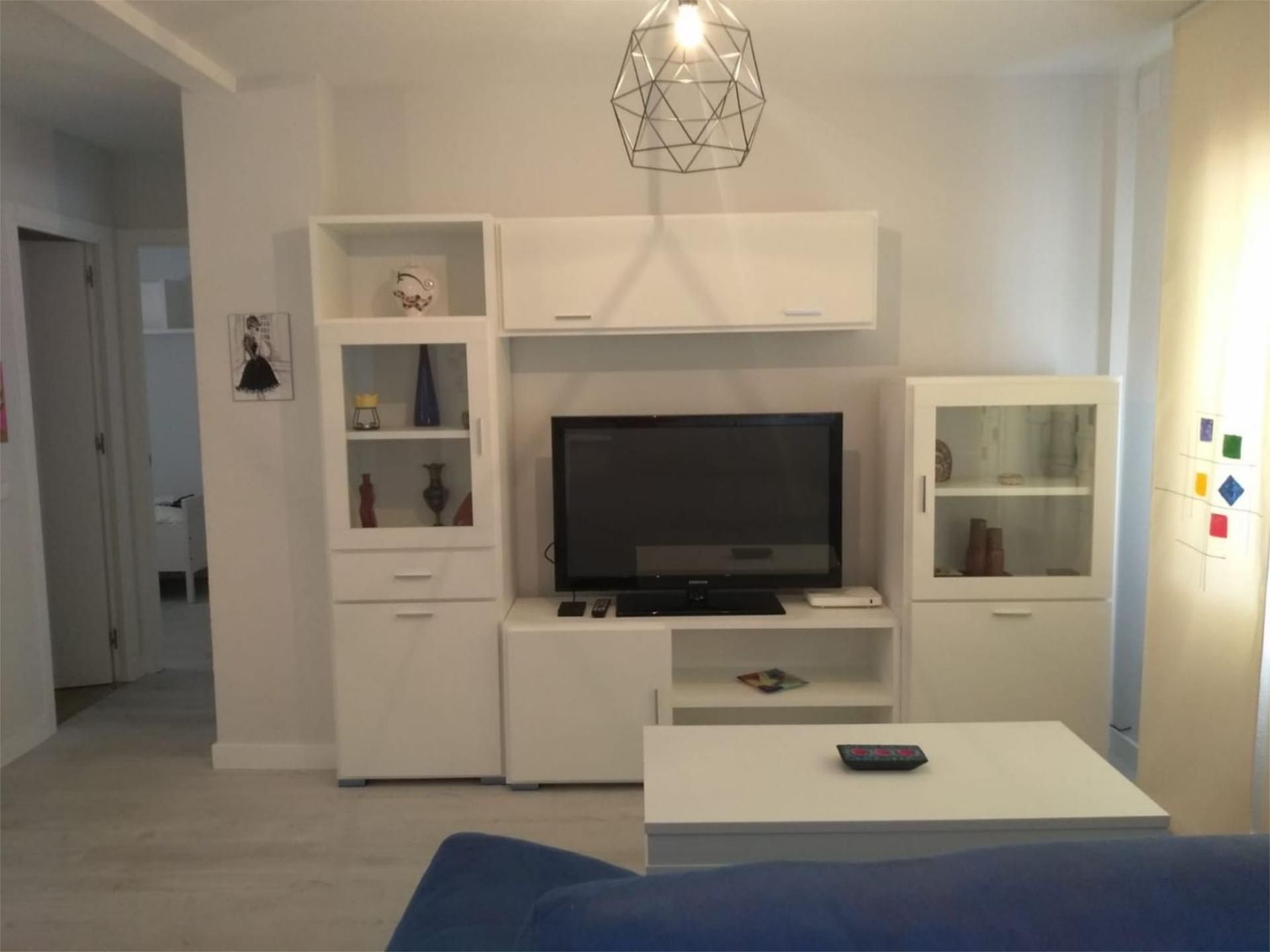 Sala d'estar de Pis de lloguer en Getafe amb Calefacció, Jardí privat i Moblat