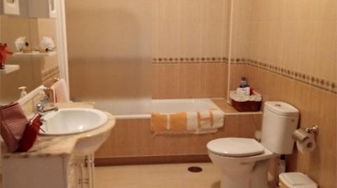 Foto 4 de Casa adosada en venta en Calle Losar de la Vera, 4, Tejeda de Tiétar, Cáceres