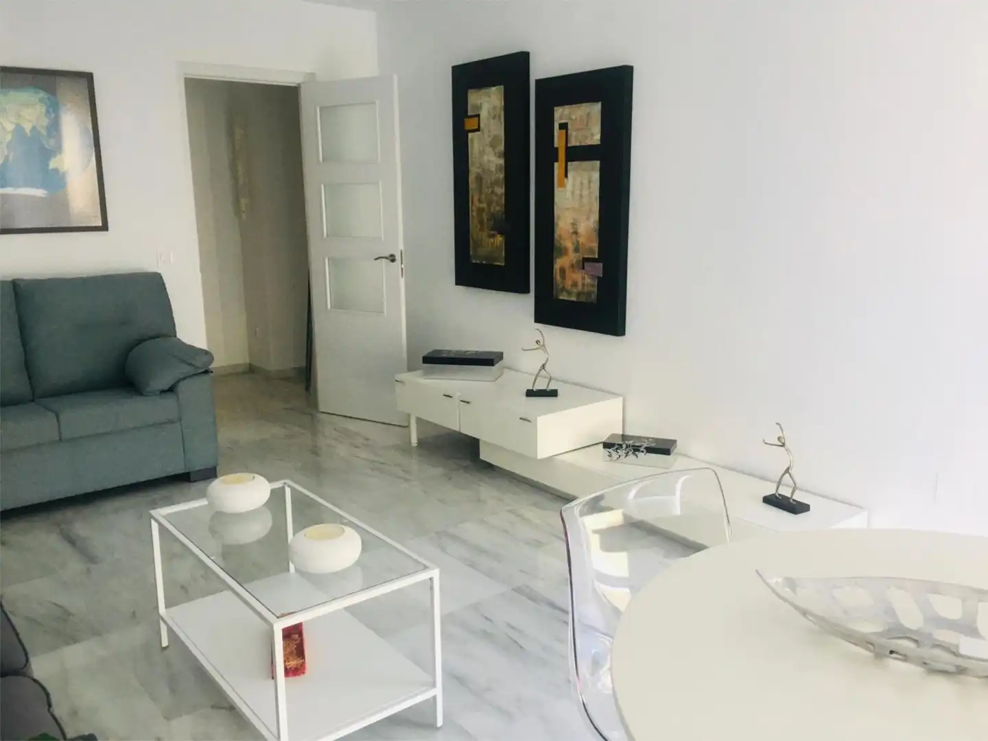 Sala d'estar de Pis de lloguer en Málaga Capital amb Terrassa i Balcó