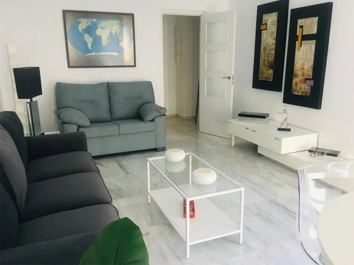Sala d'estar de Pis de lloguer en Málaga Capital amb Terrassa i Balcó
