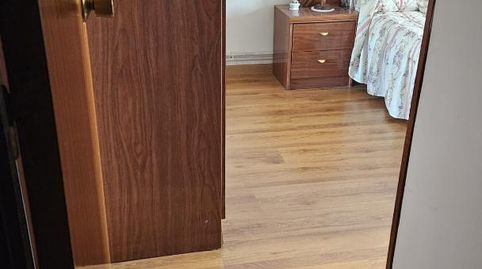 Foto 4 de Piso en venta en Avenida Doctores Bermejo y Calderón, 3, Sahagún, León