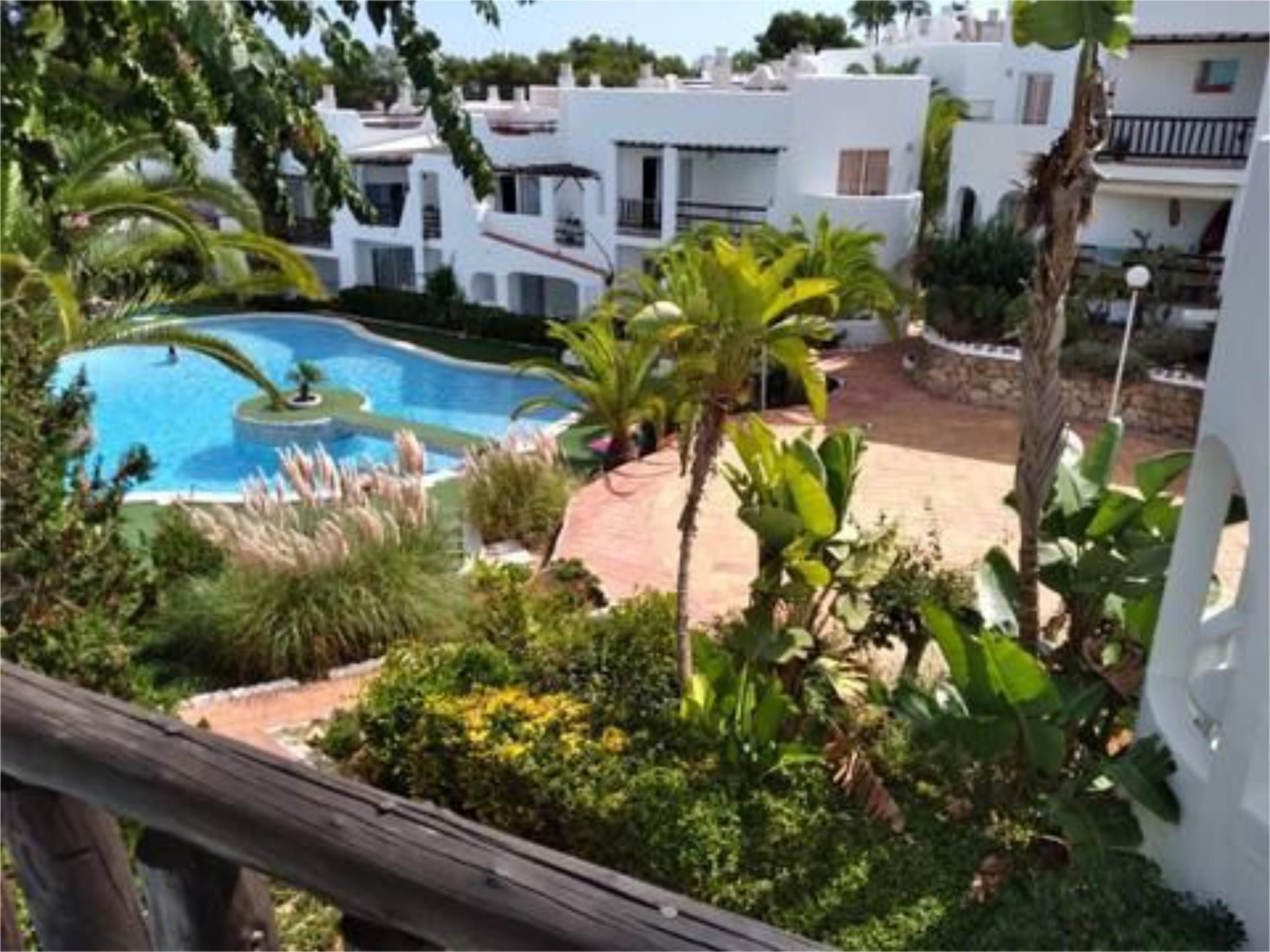 Vista exterior de Piso en venta en Santa Eulària des Riu con Aire acondicionado, Jardín privado y Terraza