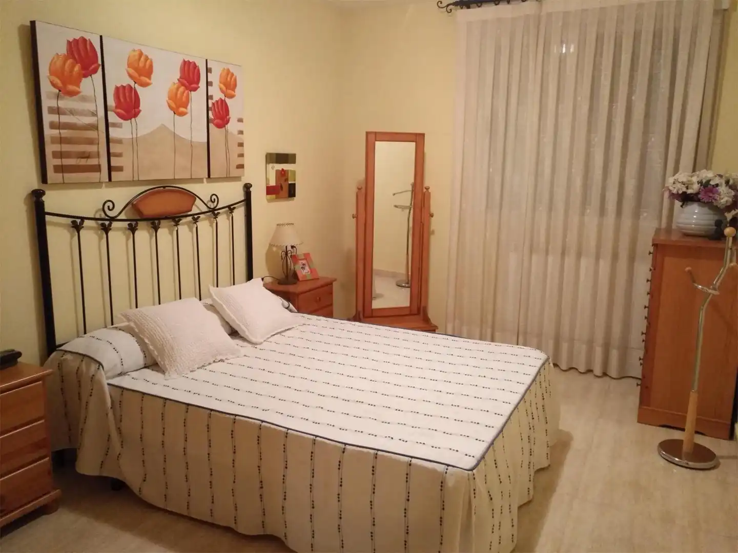 Detached homes for sale in Avinguda Científic Avel·li Corm, 21, Moncófar Pueblo Bedroom of Detached homes for sale in Moncofa with Air Conditioner and Balcony