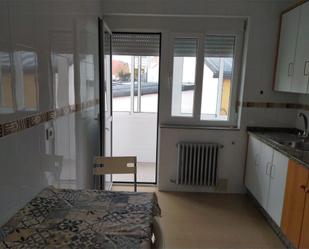 Bedroom of Flat to rent in Lugo Capital