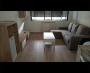 Apartment to rent in Villares de la Reina