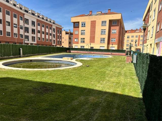 Piso en Venta en Calle Laguna, 28 en Cistérniga