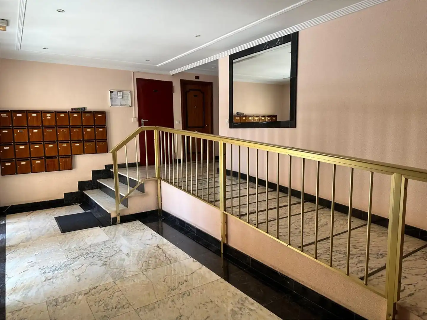 Flat for sale in Cistérniga  with Terrace and Swimming Pool