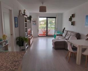 Sala d'estar de Pis de lloguer en Altea amb Aire condicionat, Terrassa i Piscina