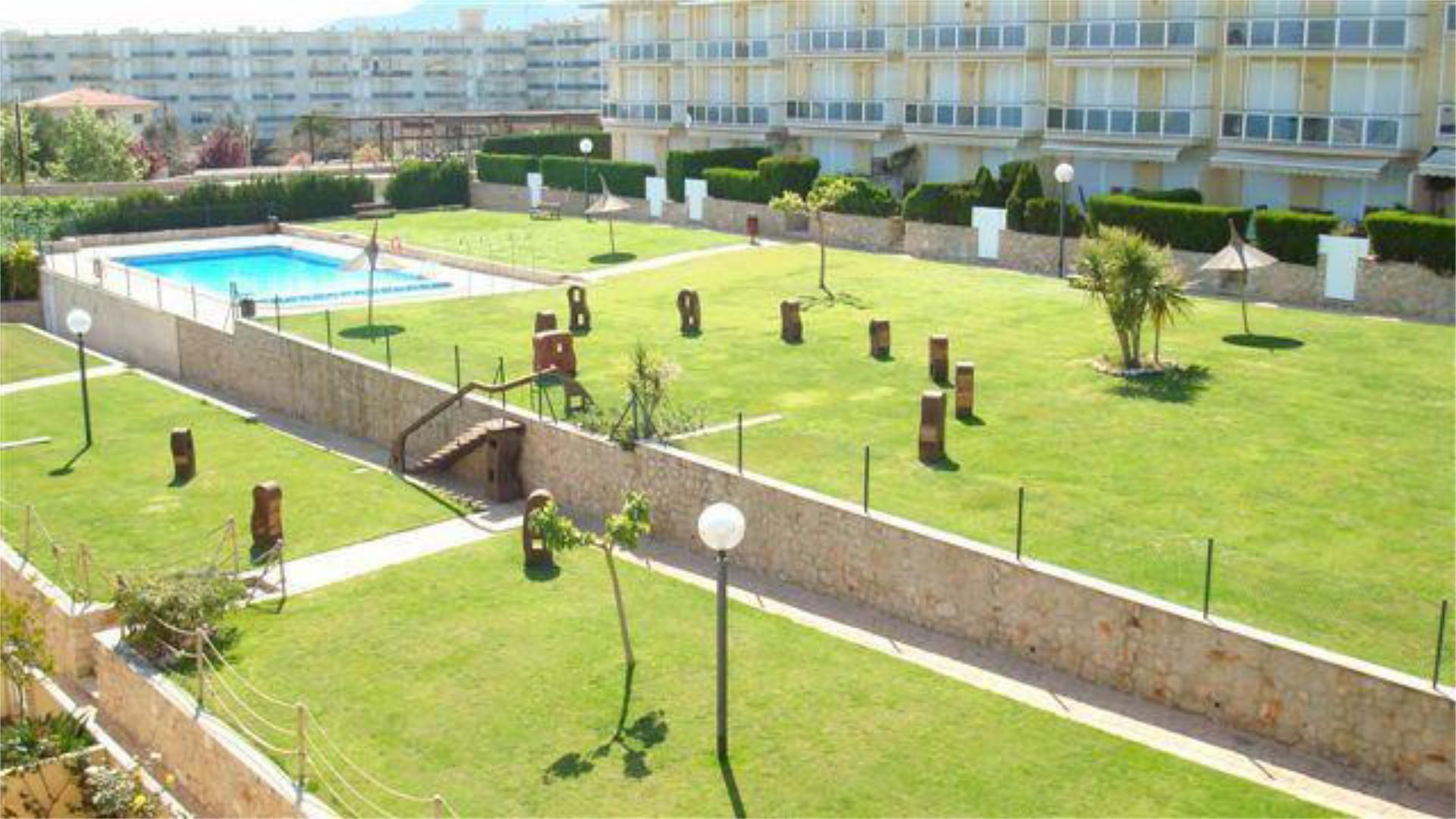 Jardí de Pis de lloguer en Sant Carles de la Ràpita amb Terrassa i Piscina