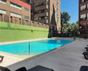 Swimming pool of Apartment to rent in  Madrid Capital  with Heating, Private garden and Swimming Pool
