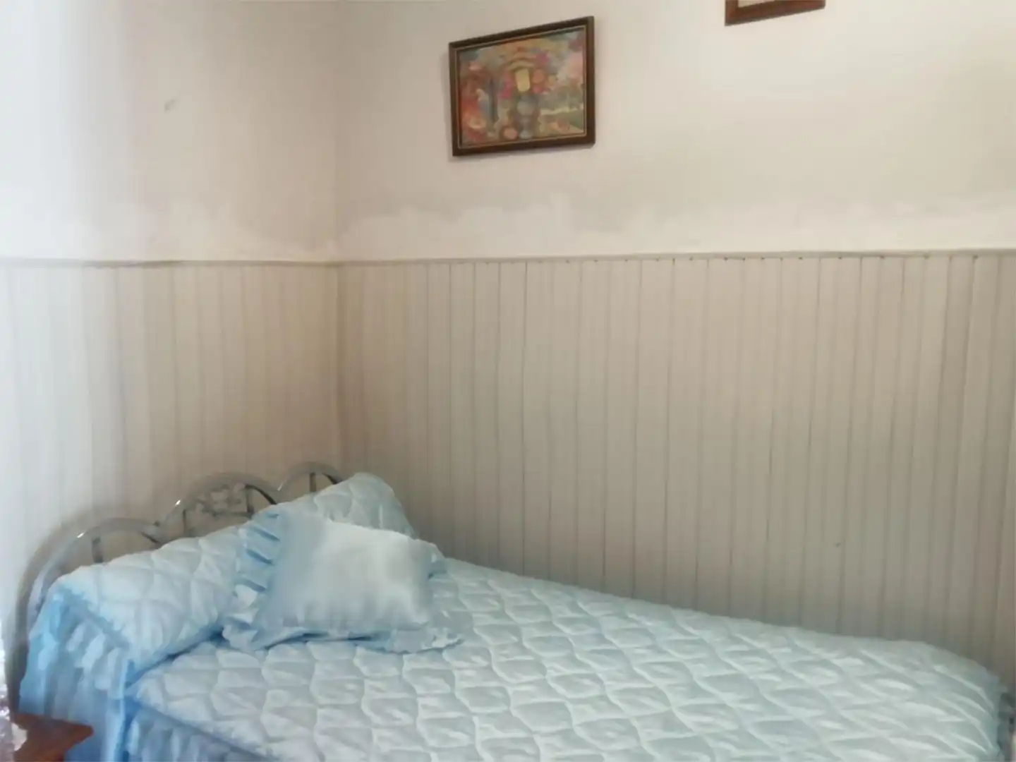 Casa adosada en venda a Calle Eras, 121, Castuera Dormitori de Casa adosada en venda en Castuera amb Aire condicionat, Traster i Balcó