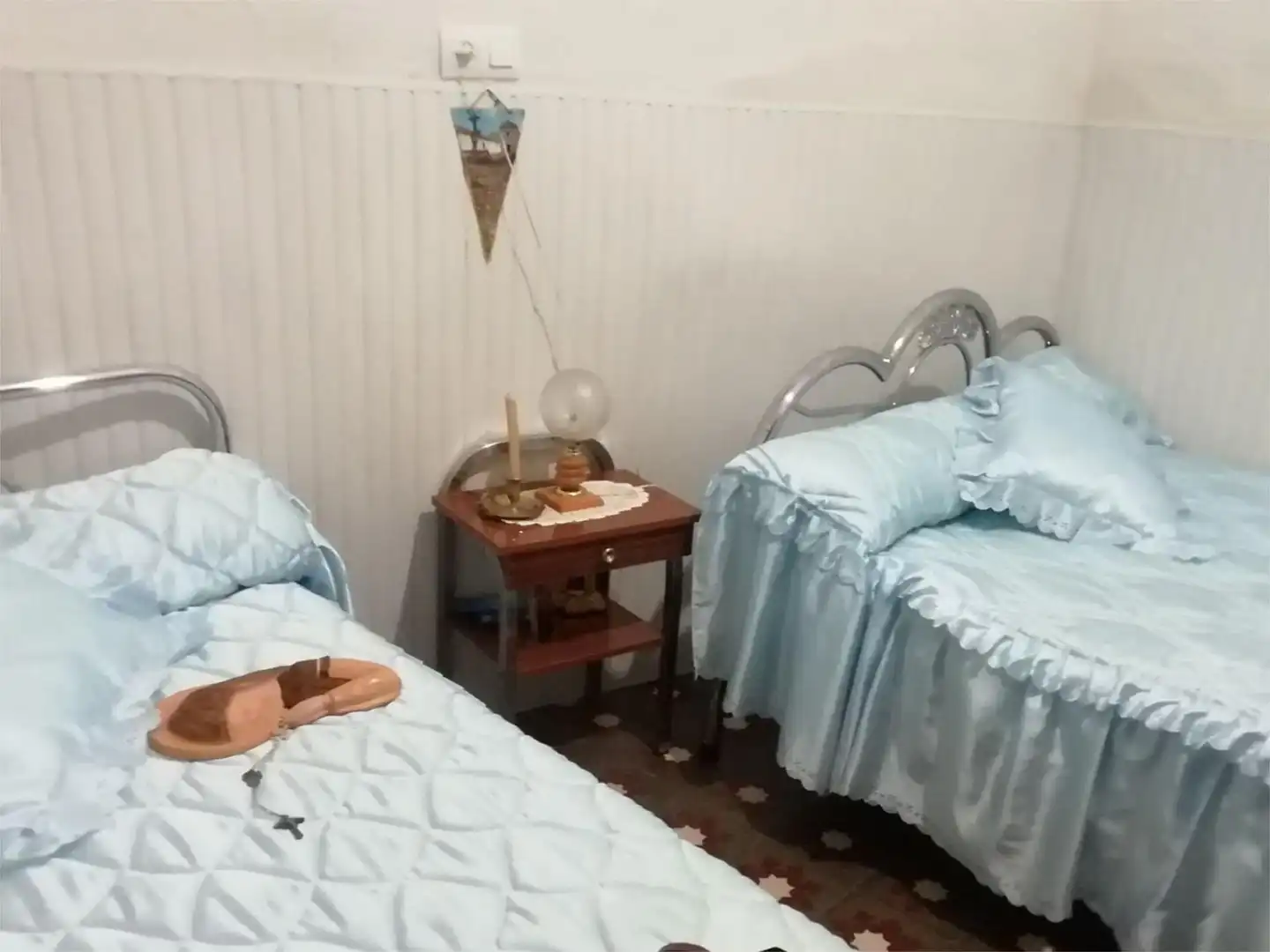 Casa adosada en venda a Calle Eras, 121, Castuera Dormitori de Casa adosada en venda en Castuera amb Aire condicionat, Traster i Balcó
