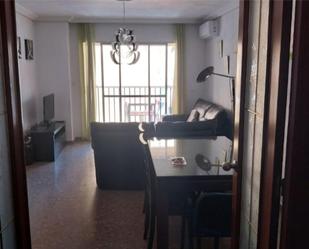 Living room of Flat to rent in Algeciras  with Air Conditioner, Heating and Furnished