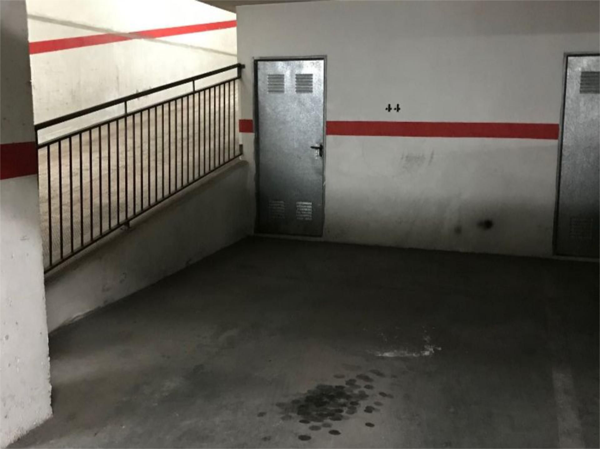 Aparcament de Garatge de lloguer en  Almería Capital
