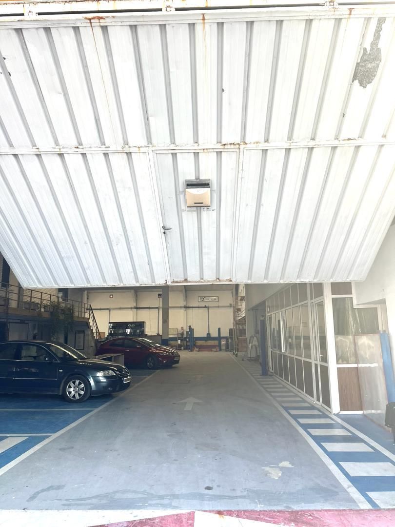 Nau industrial de lloguer a Calle de Daniel del Olmo González, 22, Polígono Argales