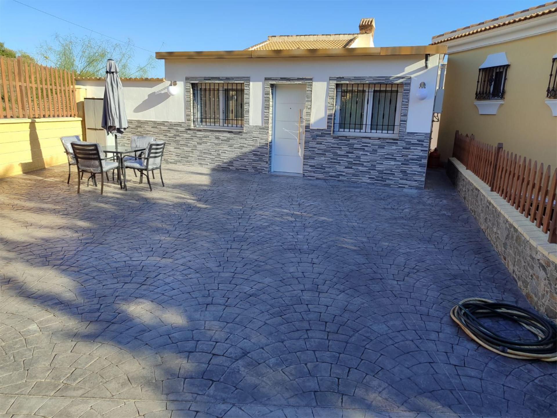 Vista exterior de Apartament de lloguer en Málaga Capital amb Aire condicionat i Terrassa