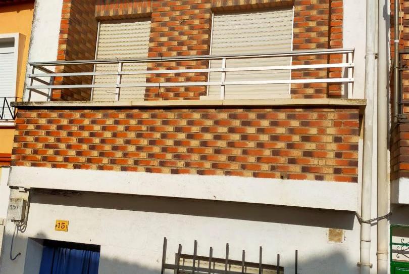 Casa adosada en venta en Calle Mártires, 15, Santibáñez el Bajo, Cáceres - imagen 1 Foto 1 de Casa adosada en venta en Calle Mártires, 15, Santibáñez el Bajo, Cáceres