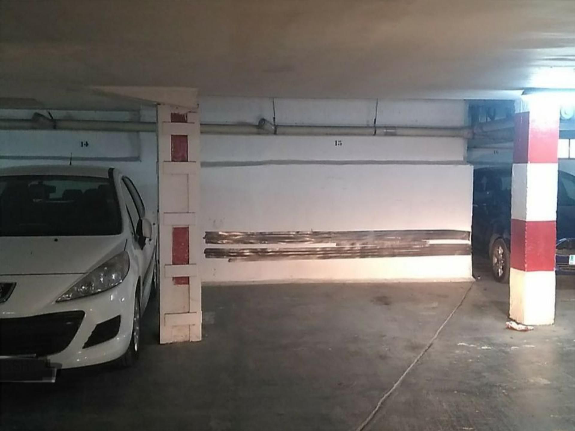 Aparcament de Garatge en venda en  Sevilla Capital