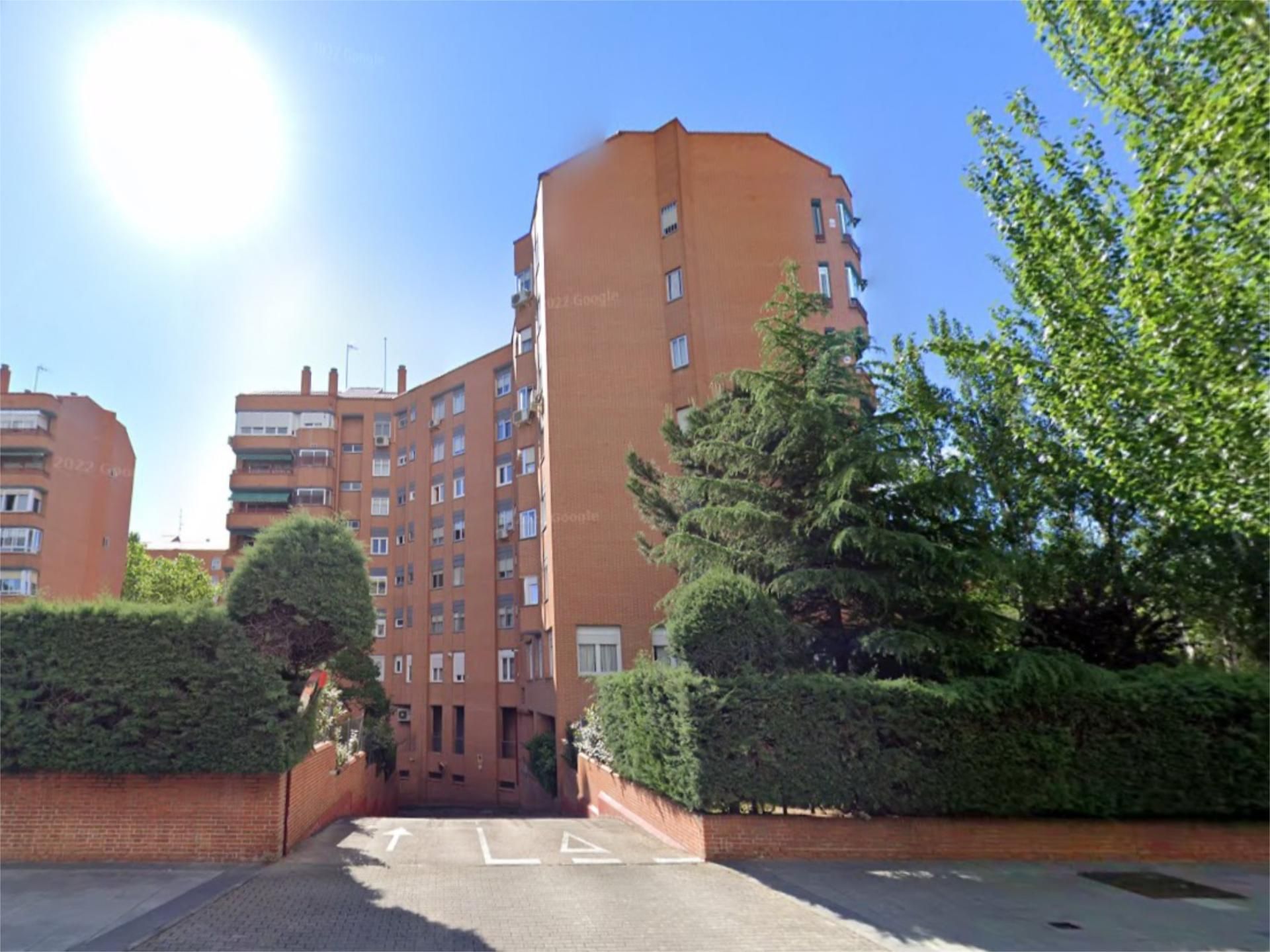 Vista exterior de Garatge de lloguer en Tres Cantos