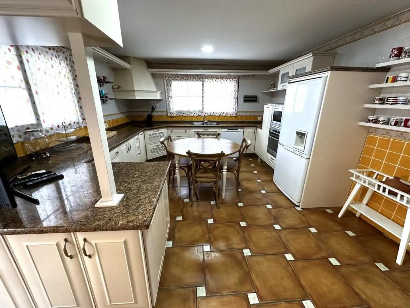 Habitación en Calle la Zarzuela, 111, Capellanía - Retamar Habitación en Calle la Zarzuela, 111, Capellanía - Retamar