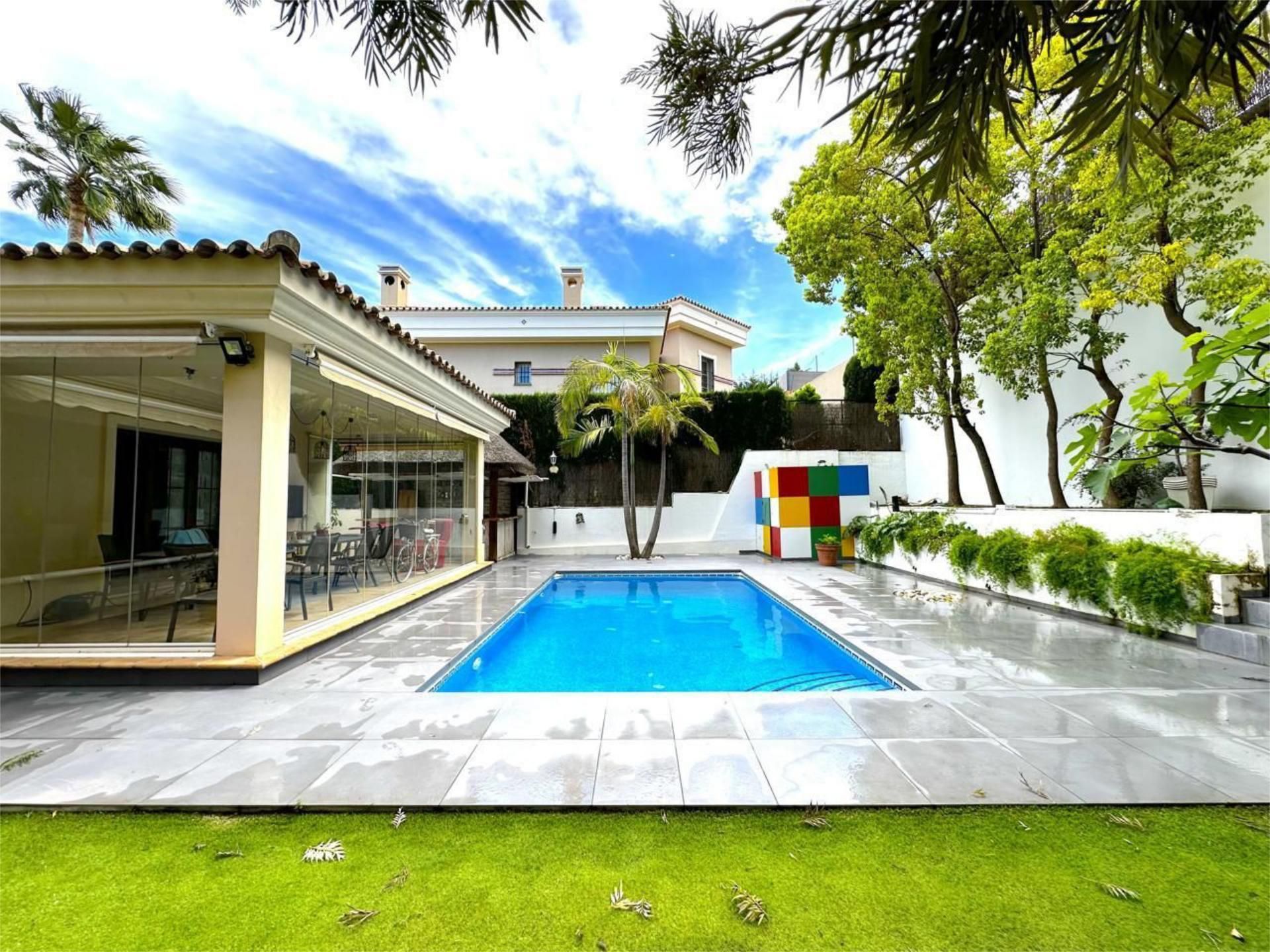 Piscina de Pis per a compartir en Alhaurín de la Torre amb Aire condicionat, Jardí privat i Piscina