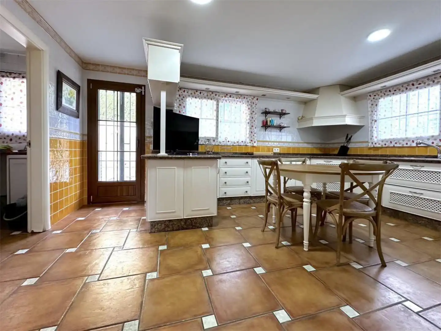 Habitación en Calle la Zarzuela, 111, Capellanía - Retamar Habitación en Calle la Zarzuela, 111, Capellanía - Retamar