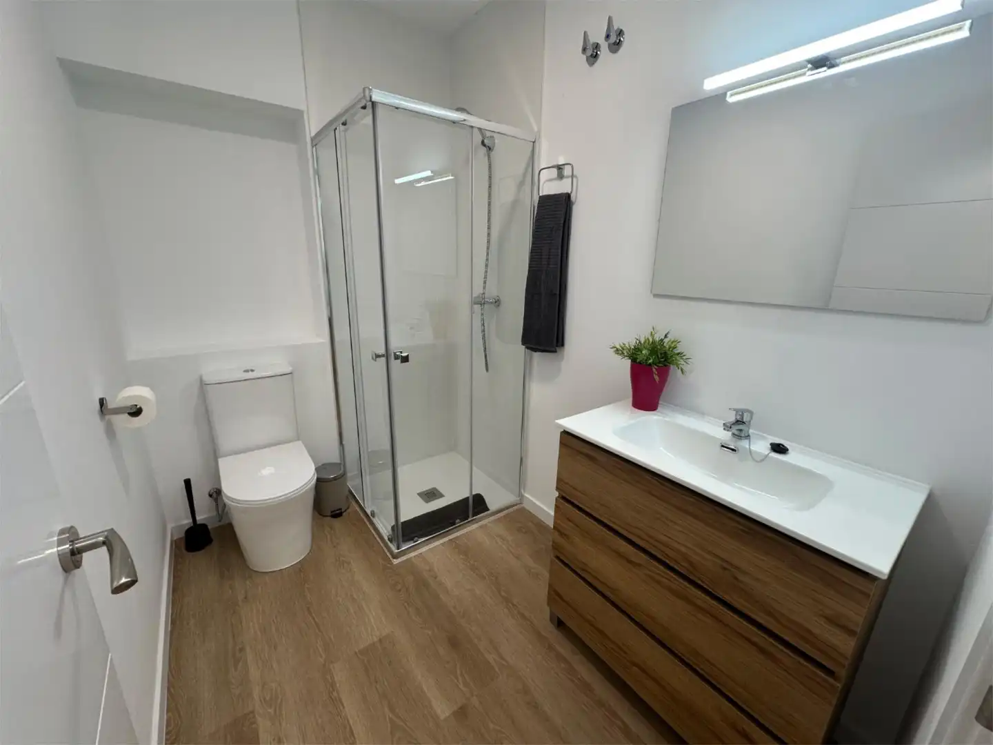 Habitación en Calle la Zarzuela, 111, Capellanía - Retamar Baño de Casa o chalet para compartir en Alhaurín de la Torre con Aire acondicionado, Calefacción y Jardín privado