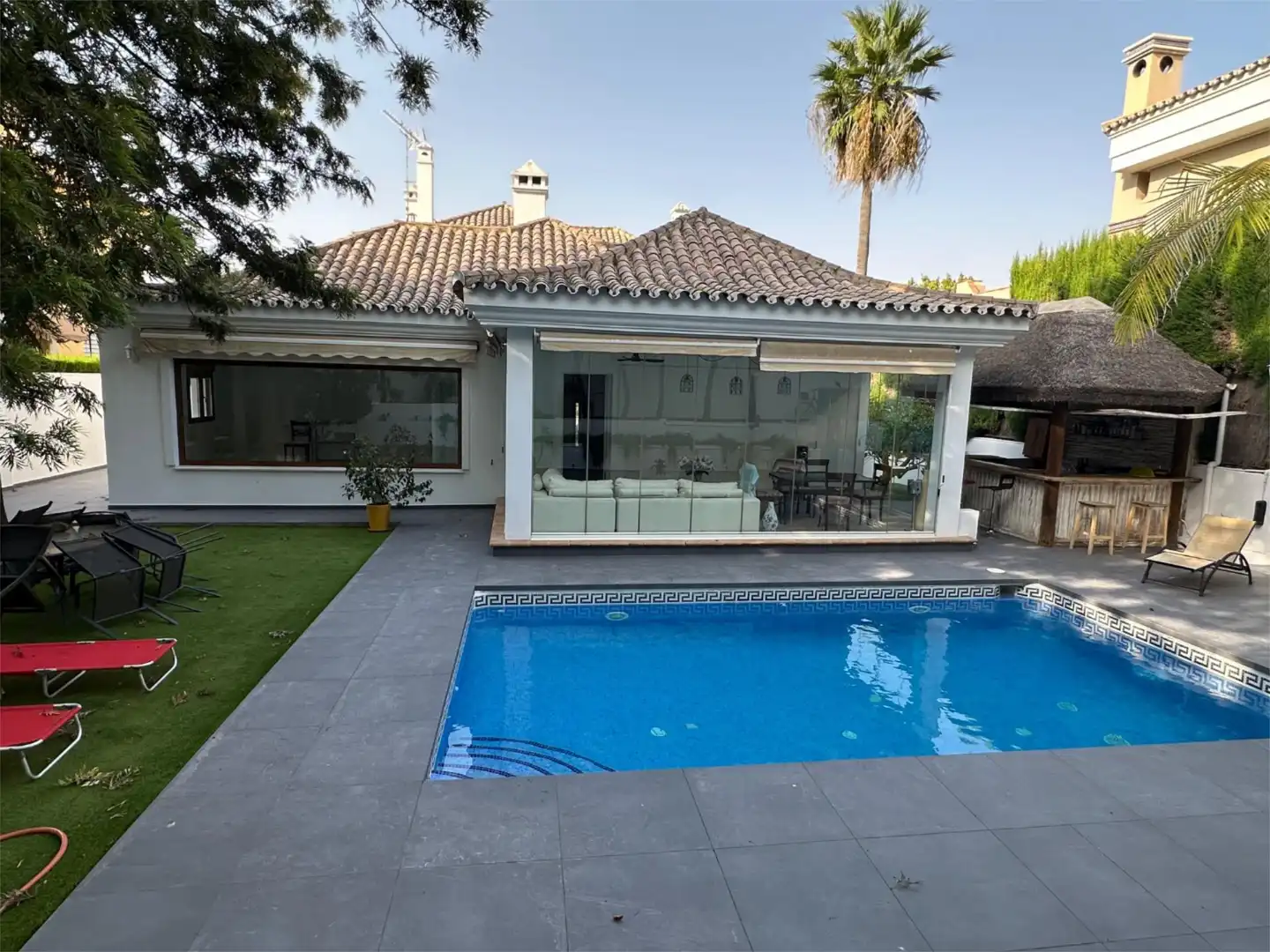 Habitación en Calle la Zarzuela, 111, Capellanía - Retamar Jardín de Casa o chalet para compartir en Alhaurín de la Torre con Aire acondicionado, Calefacción y Jardín privado