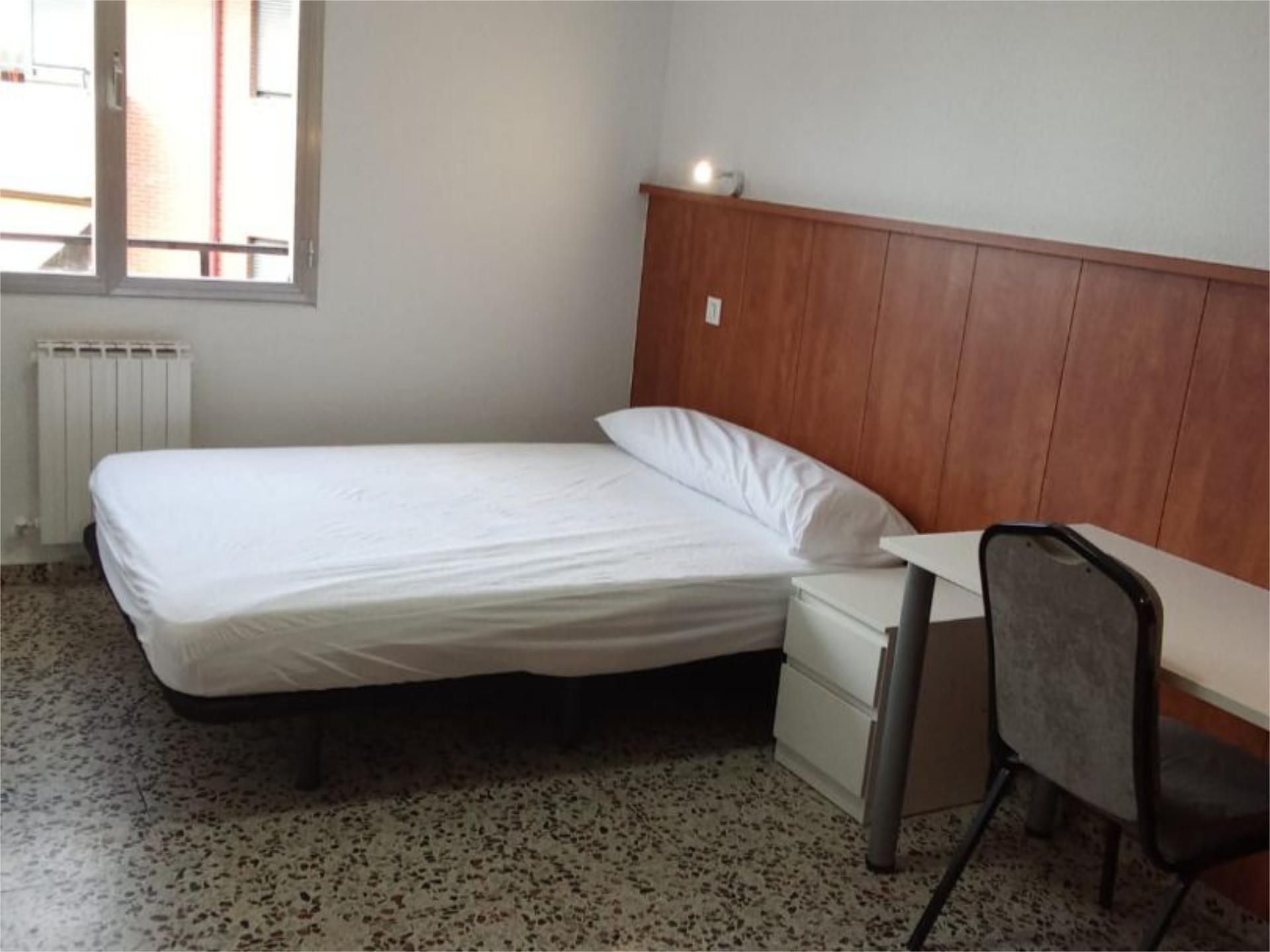 Flat to share in Calle Bruno Martínez Aldea, 3, Alberite