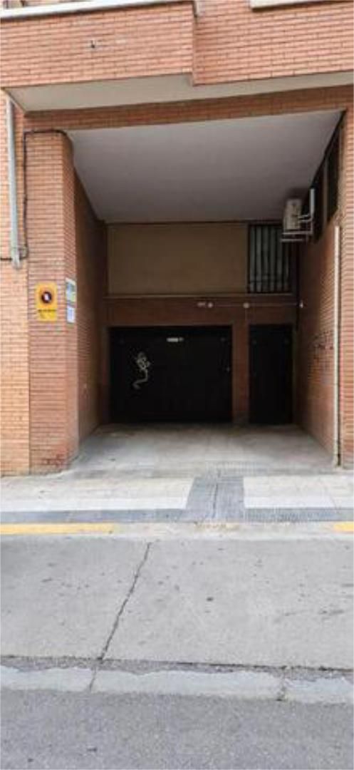 Parking of Box room to rent in  Huesca Capital