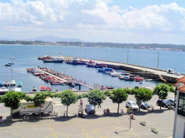 Piso en Alquiler en Urbanización Escarabote, 122 en Boiro