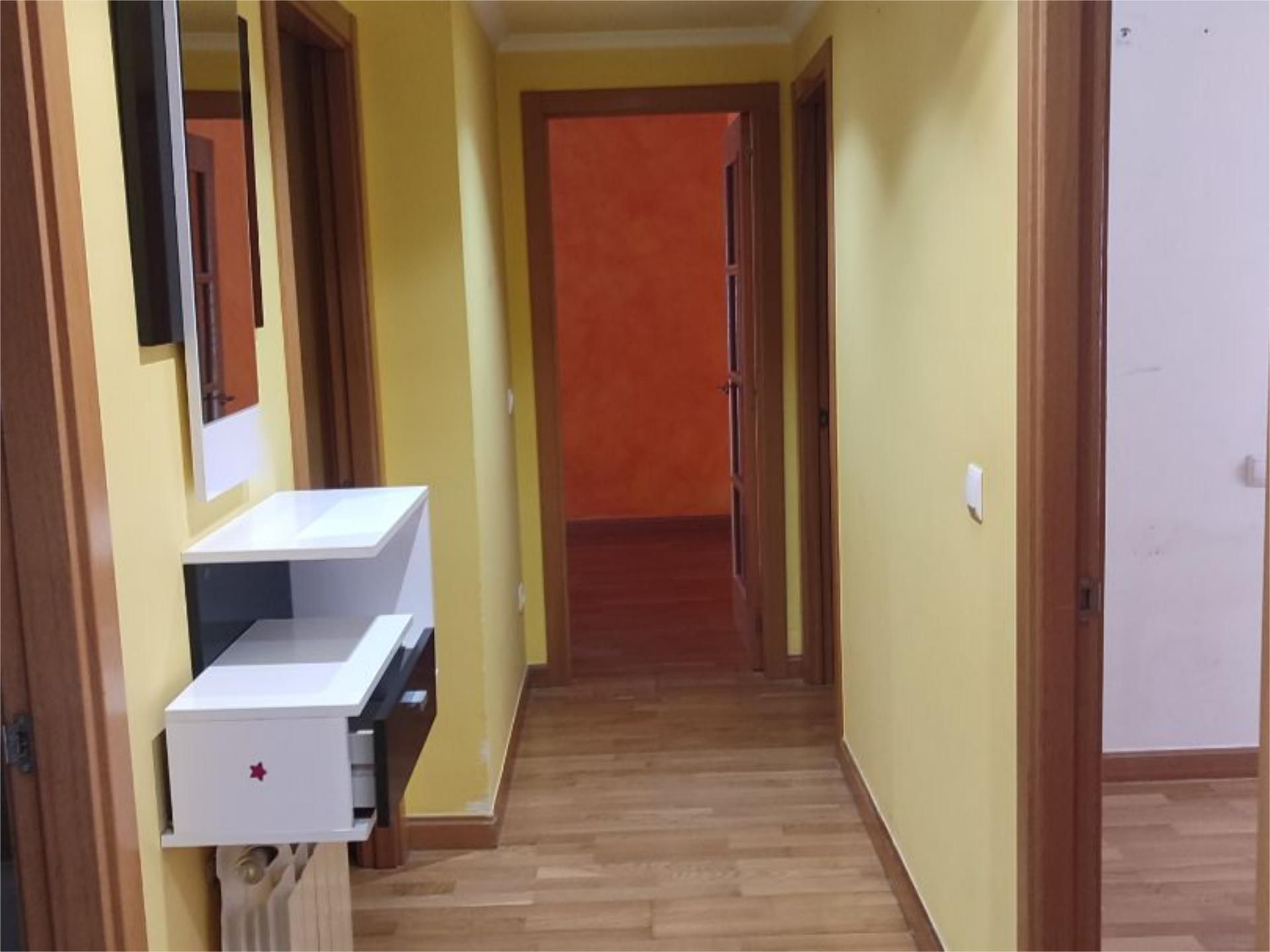 Pis en venda a Calle el Pajar, Villalobón Pis en venda en Villalobón amb Calefacció, Parquet i Terrassa