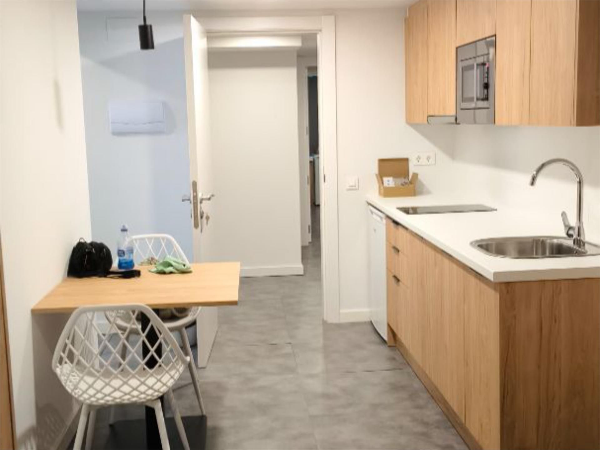 Cuina de Apartament per a compartir en  Lleida Capital amb Aire condicionat, Calefacció i Moblat