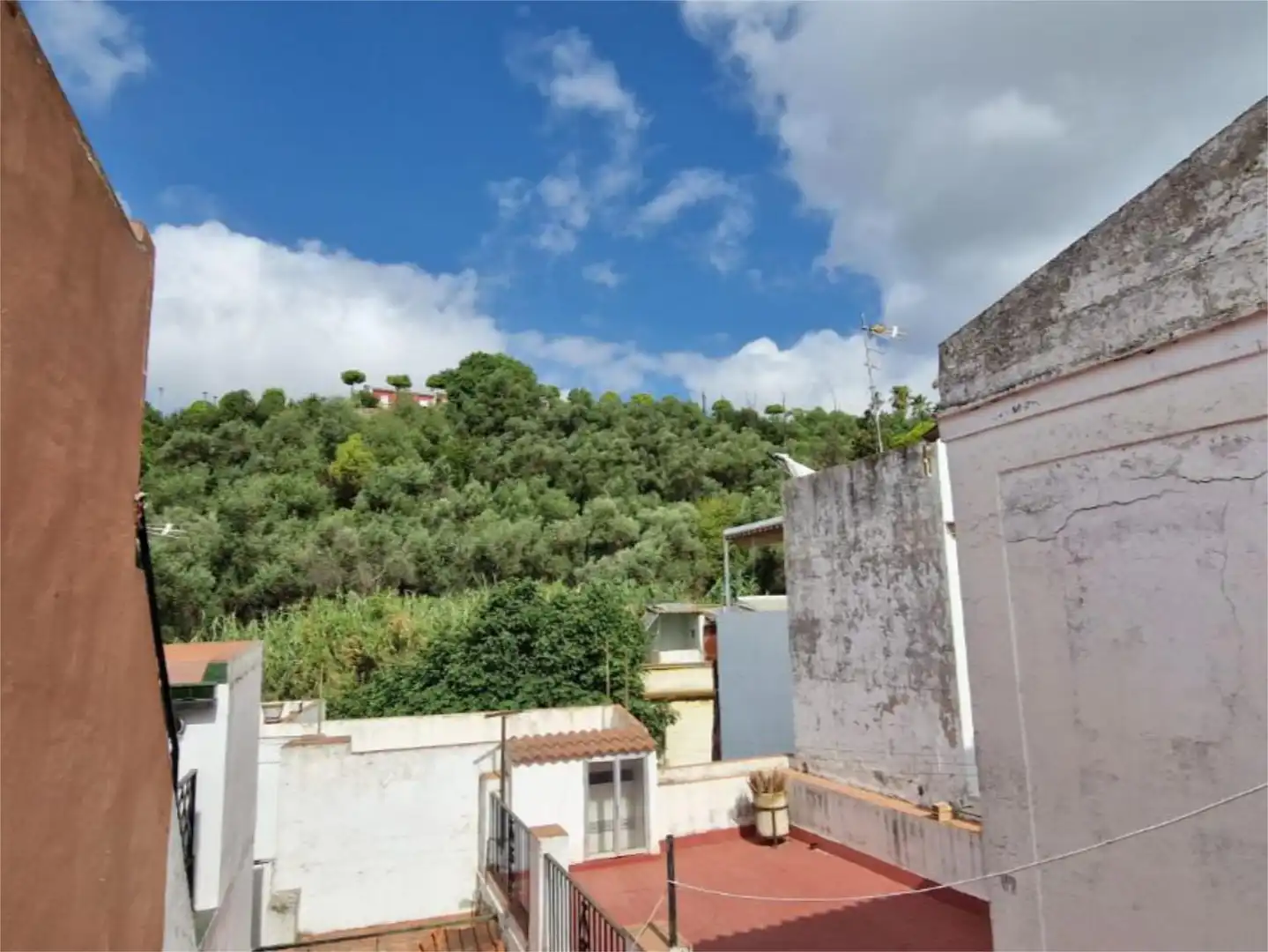 Flat for sale in Calle Real, 12, Barrio Bajo Exterior view of Flat for sale in San Juan de Aznalfarache with Terrace and Balcony