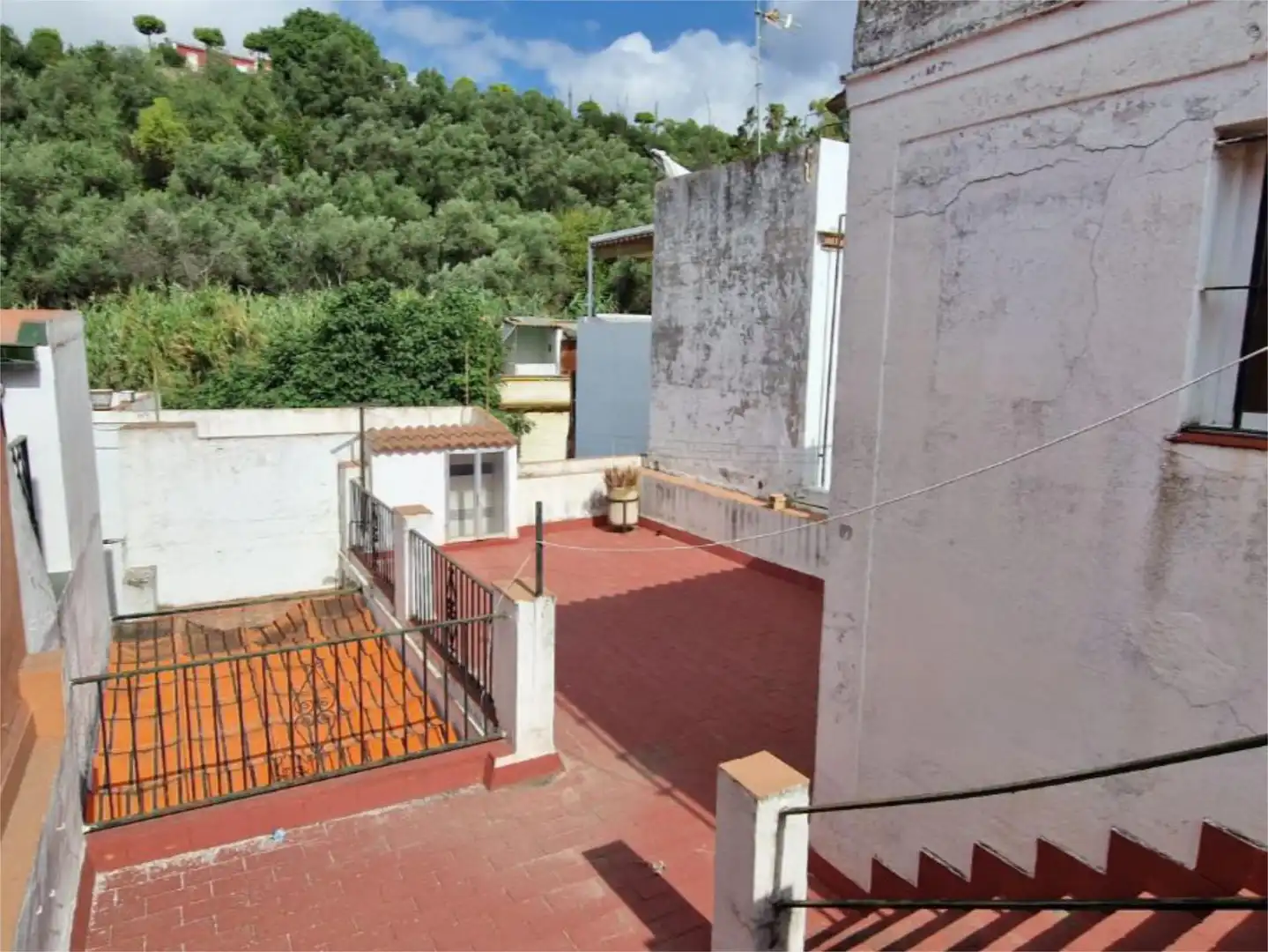 Flat for sale in Calle Real, 12, Barrio Bajo Exterior view of Flat for sale in San Juan de Aznalfarache with Terrace and Balcony