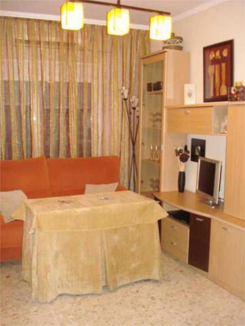 Bedroom of Flat to rent in  Sevilla Capital