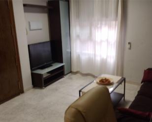 Sala d'estar de Apartament de lloguer en  Almería Capital amb Aire condicionat, Calefacció i Moblat