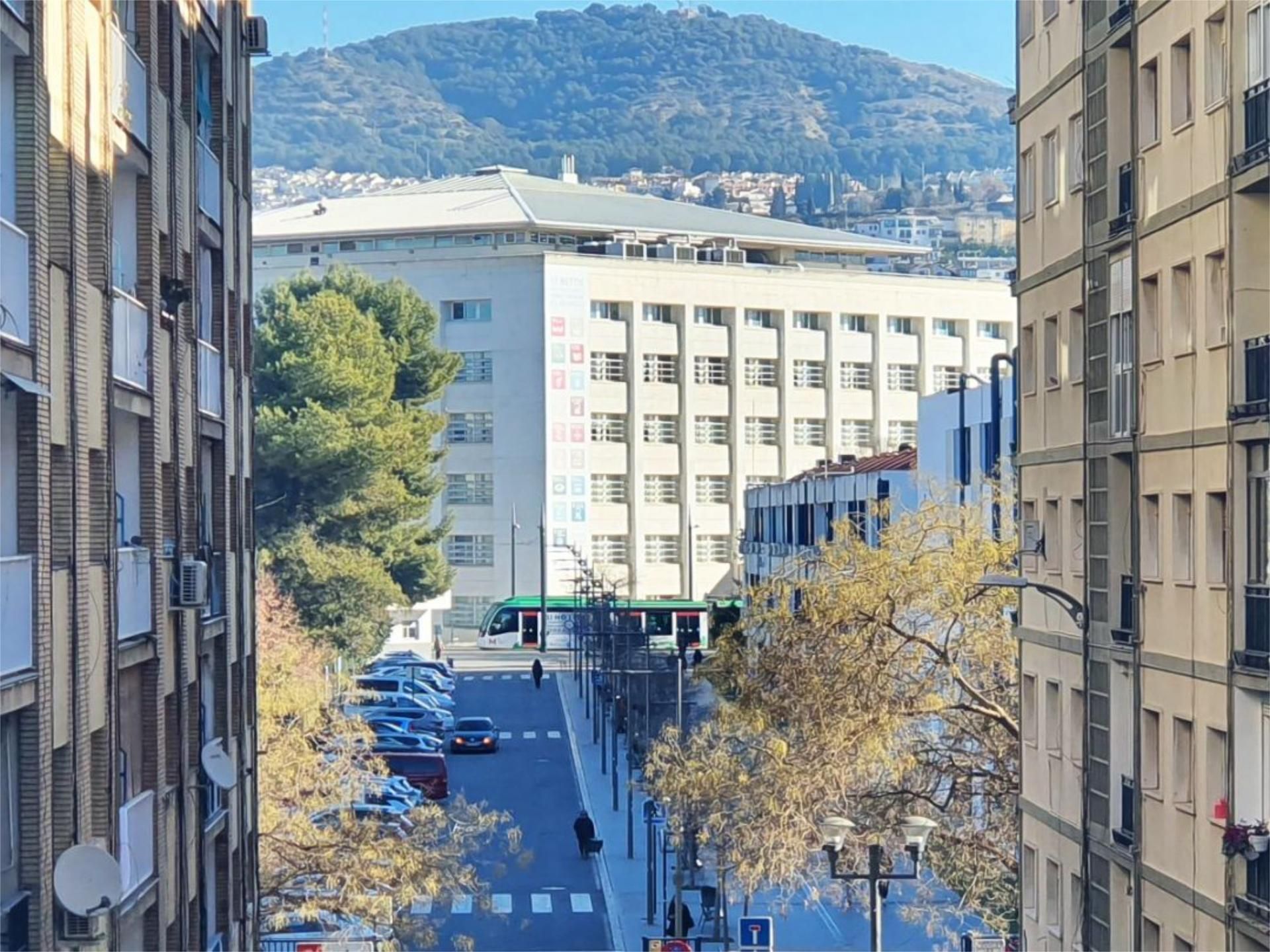 Exterior view of Flat to rent in  Granada Capital  with Air Conditioner