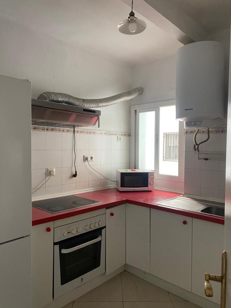 Kitchen of Flat to share in  Sevilla Capital  with Air Conditioner, Parquet flooring and Terrace