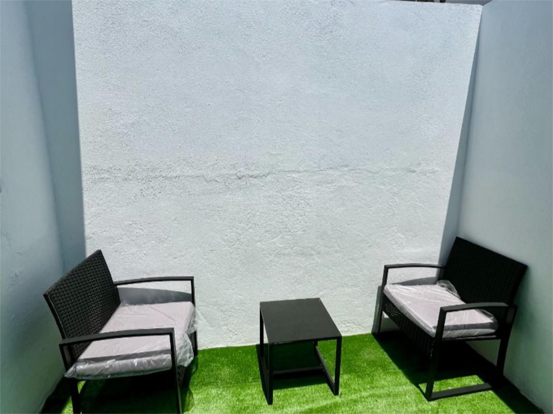 Terrassa de Pis de lloguer en La Línea de la Concepción amb Parquet i Moblat