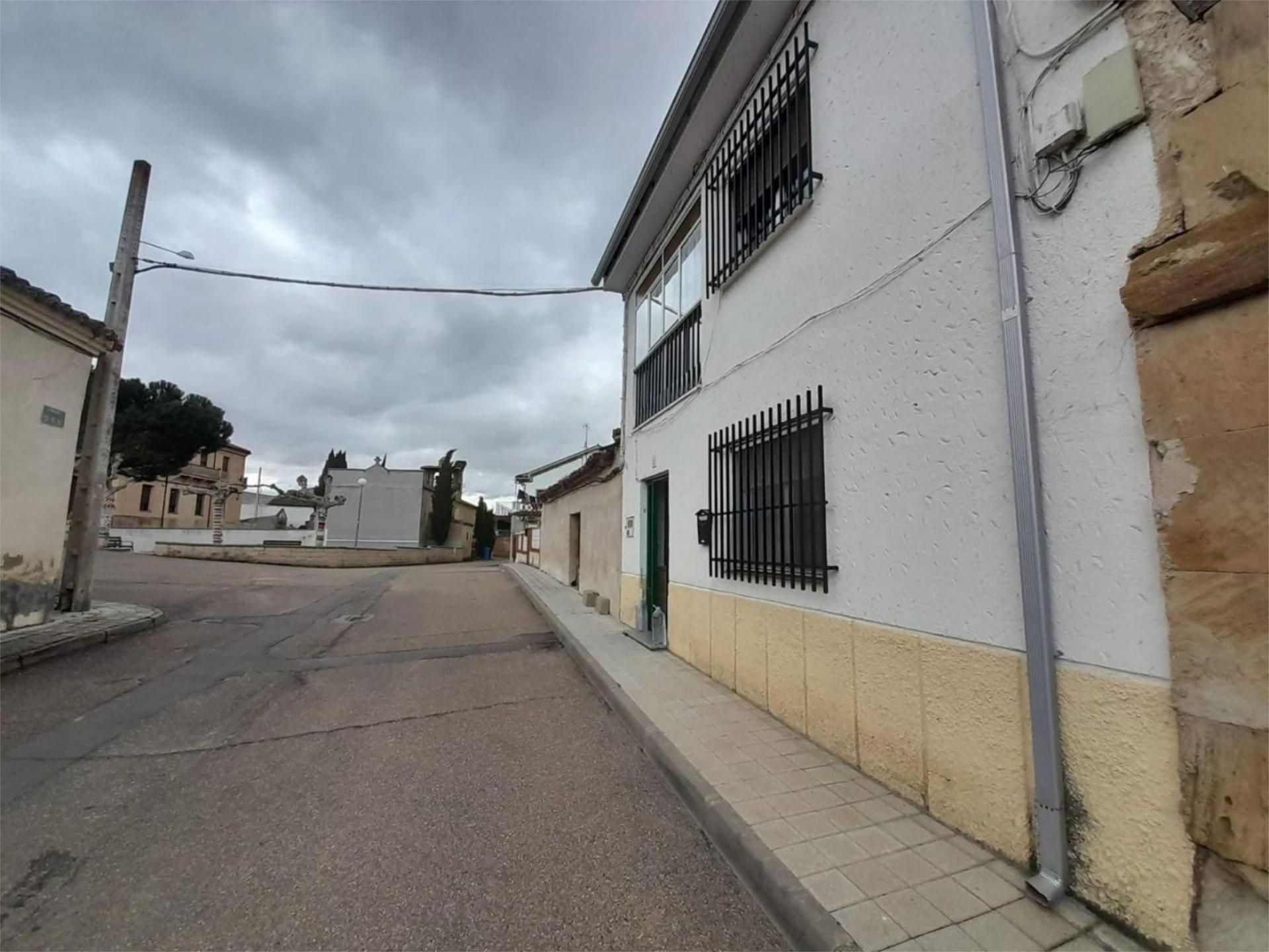 Exterior view of House or chalet for sale in Vallesa de la Guareña  with Heating, Furnished and Balcony