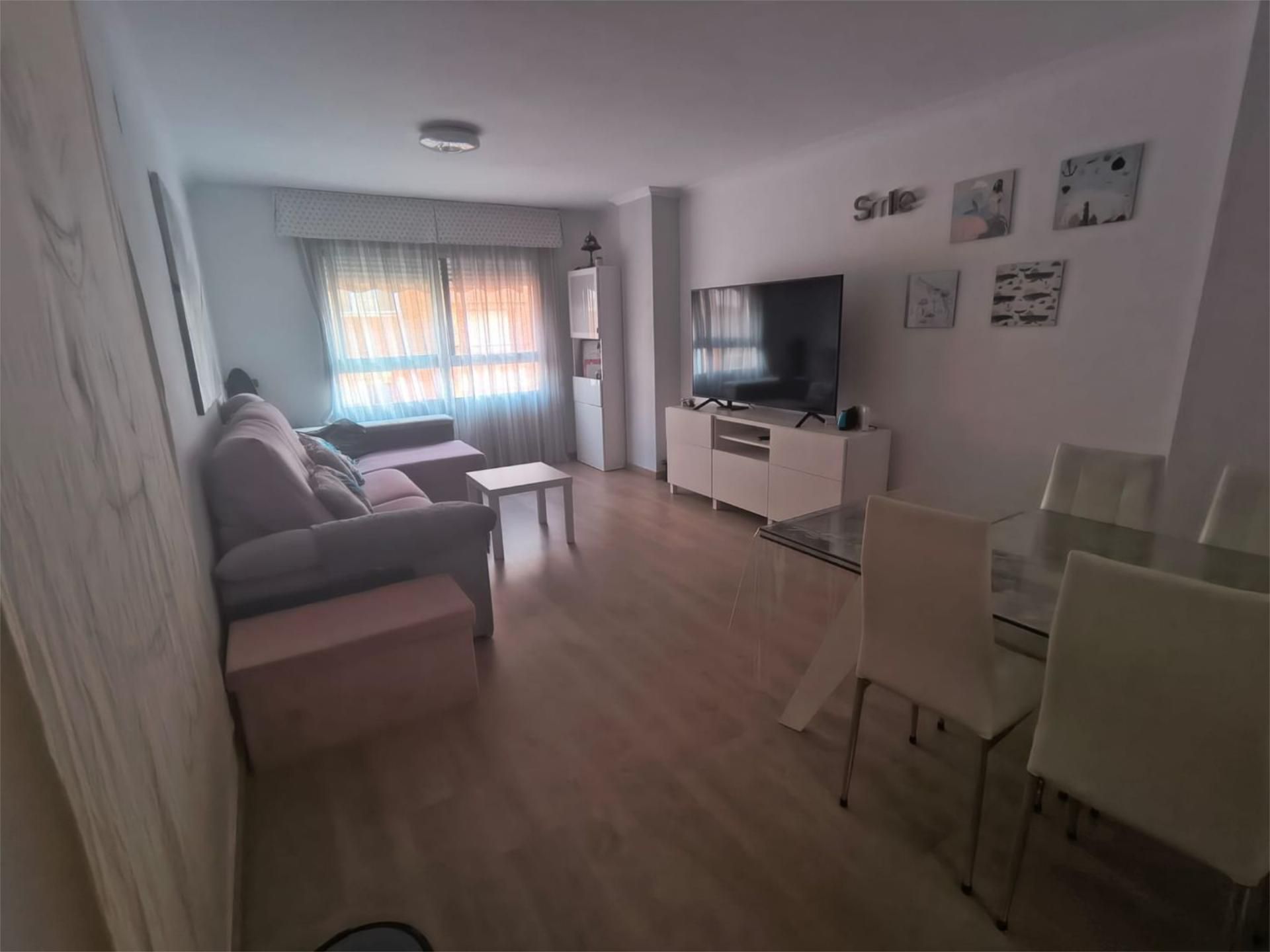 Living room of Flat to rent in Torrent  with Air Conditioner, Parquet flooring and Furnished