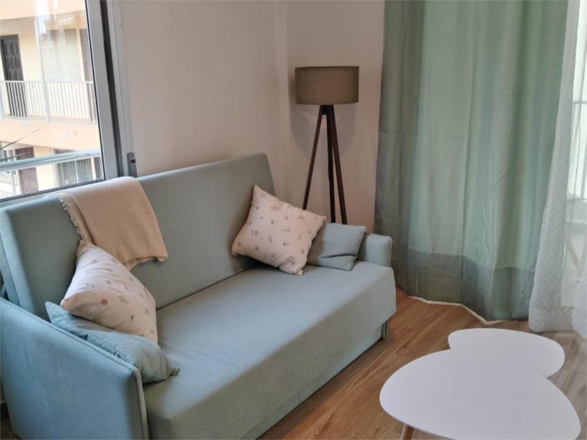 Sala d'estar de Pis en venda en Calpe / Calp amb Aire condicionat i Terrassa