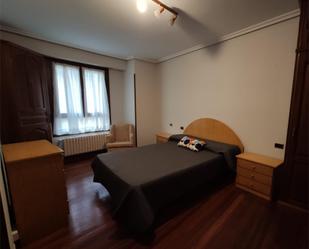 Bedroom of Flat to share in Getaria  with Heating, Parquet flooring and Furnished